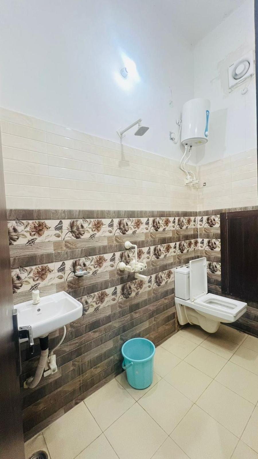 Hotel Rudra Residency Near Railway Station Mathura Kültér fotó