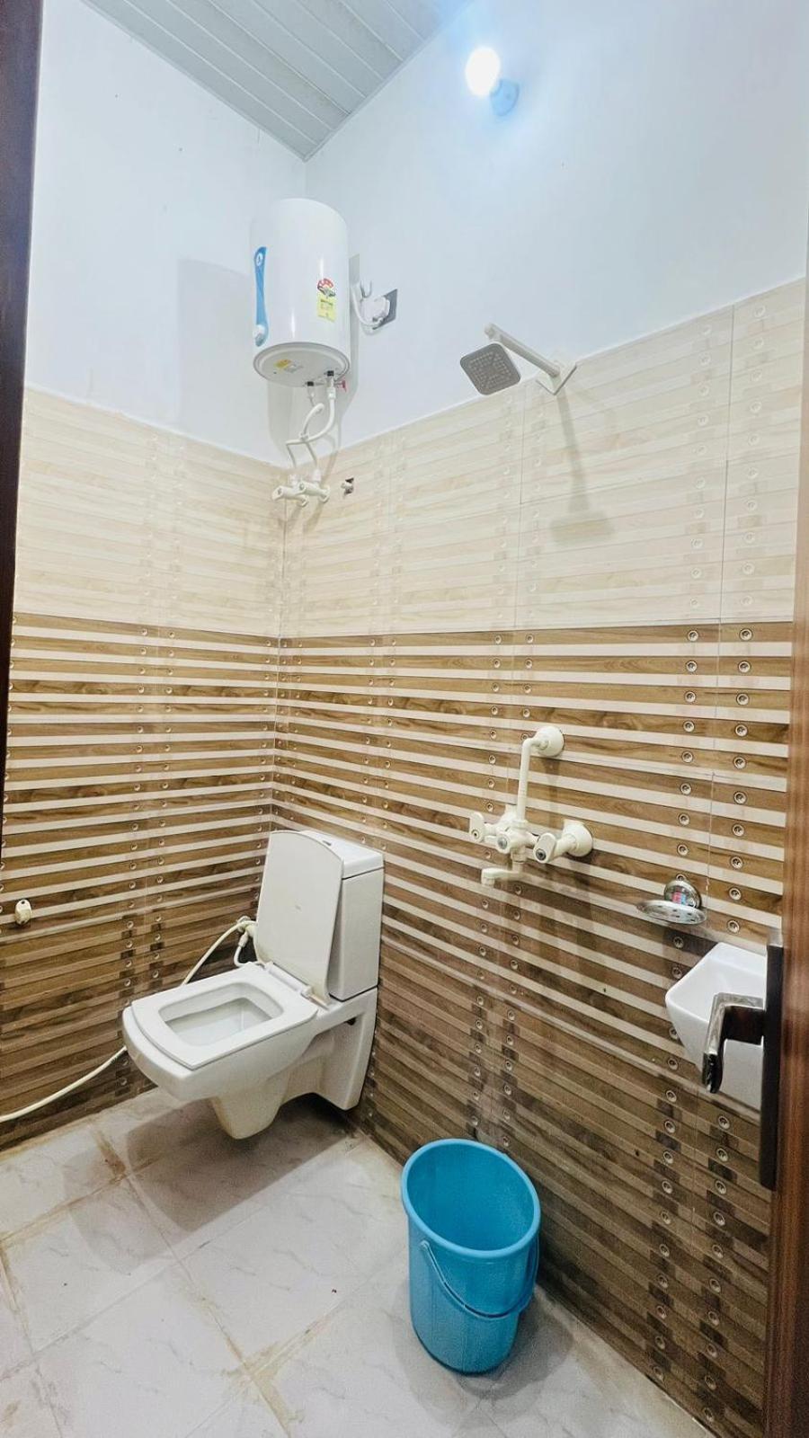 Hotel Rudra Residency Near Railway Station Mathura Kültér fotó